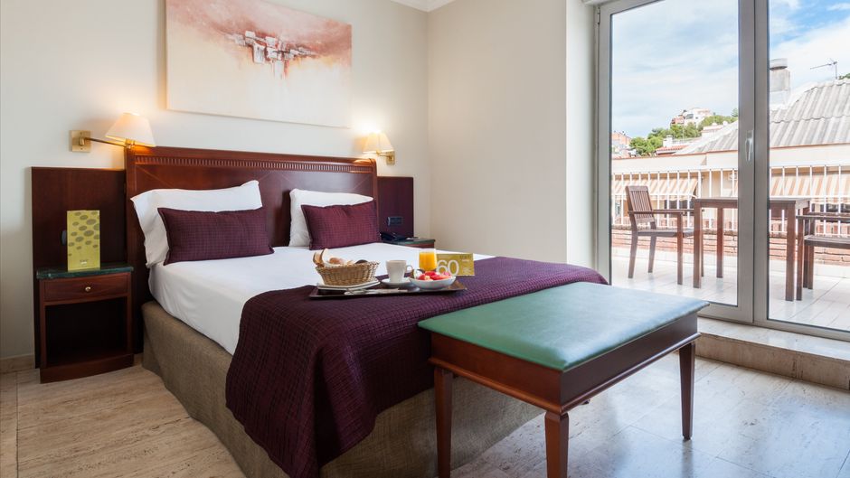 Exe Mitre Room