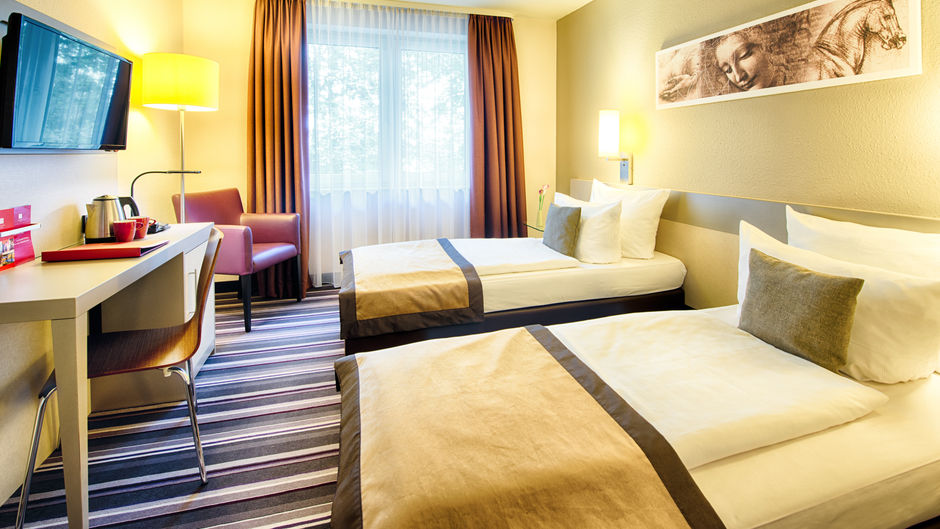 Leonardo Hotel Mannheim-Ladenburg Room