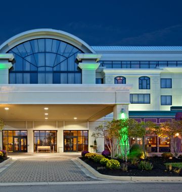 Holiday Inn at Roberts Centre