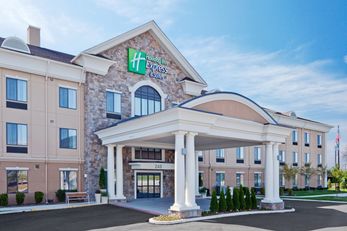 Holiday Inn Express Hotel & Suites