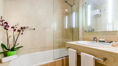 Exe Suites 33