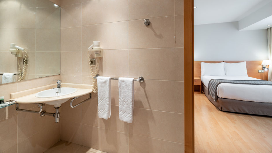 Exe Puerta de San Pedro Room