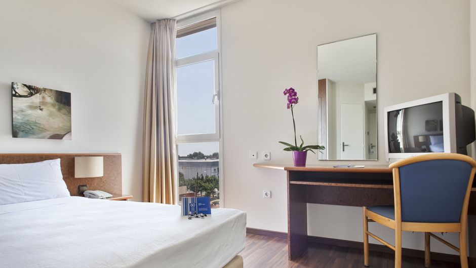 Crisol Quality Reus Room