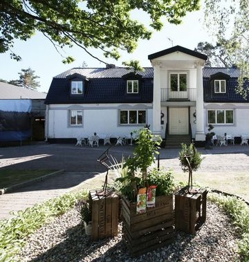 Hallsnas Hotell & Konferens
