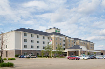 Holiday Inn Hotel & Suites Airport