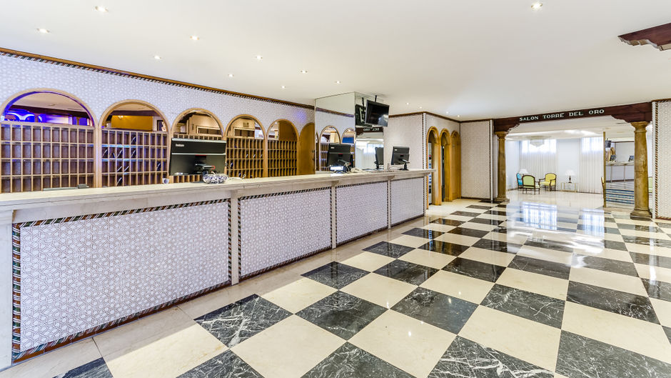 Exe Sevilla Macarena Lobby