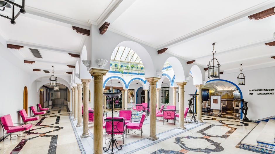 Exe Sevilla Macarena Lobby
