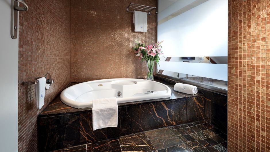 Eurostars Thalia Room