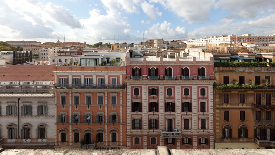 Exe International Palace Exterior