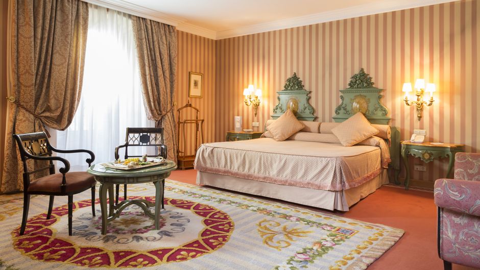 Eurostars Hotel de la Reconquista Room