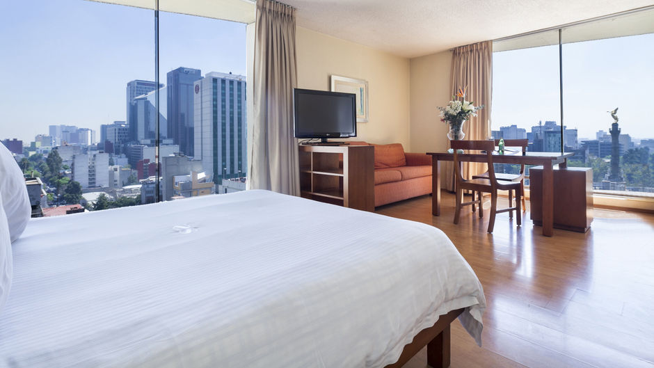Exe Suites San Marino Room