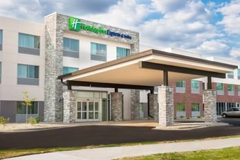 Holiday Inn Express & Suites Rock Falls