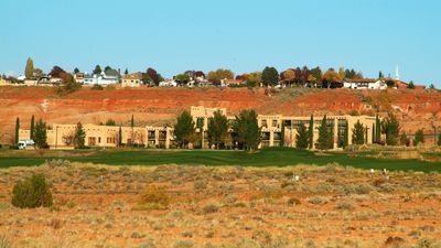 Courtyard Page at Lake Powell
