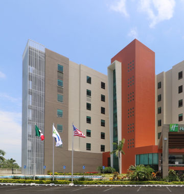 Holiday Inn Express Tuxpan