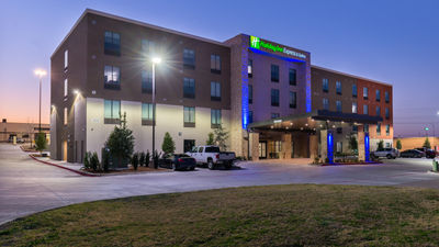 Holiday Inn Express & Suites Fort Worth