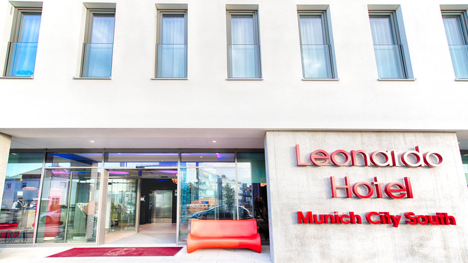 Leonardo Hotel Munich City South Exterior