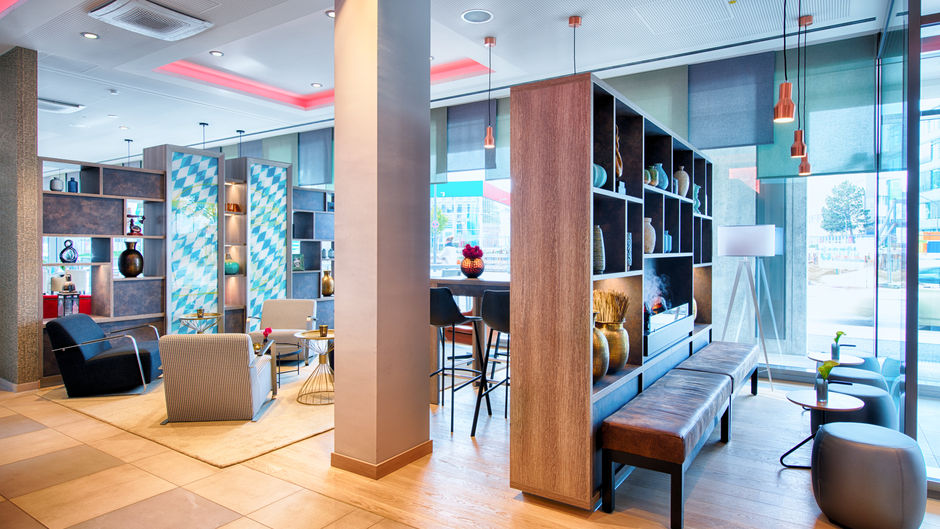 Leonardo Hotel Munich City South Lobby