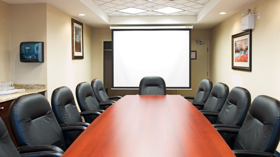 Holiday Inn Express Hotel & Suites Edson Meeting
