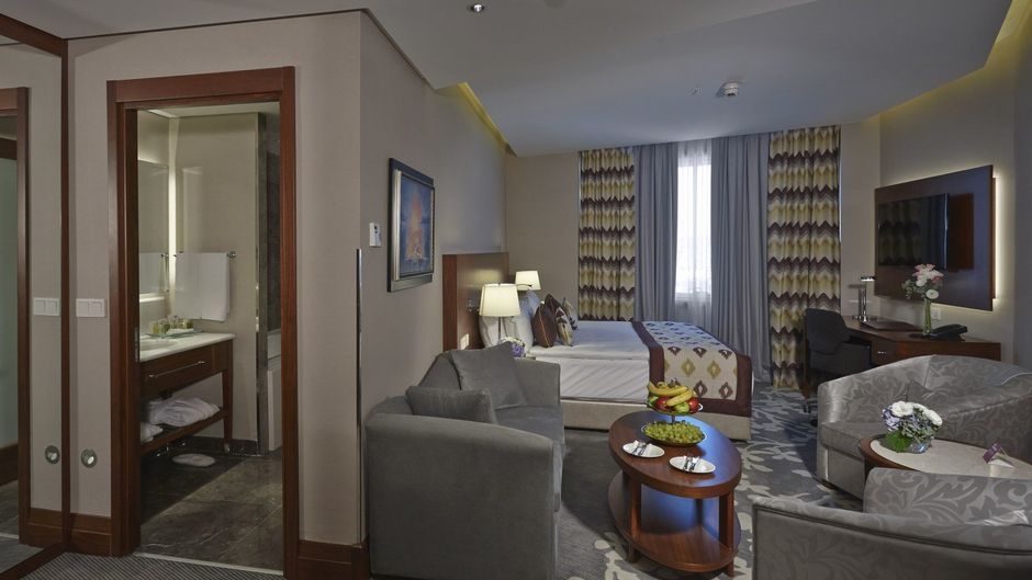 Crowne Plaza Istanbul Oryapark Suite