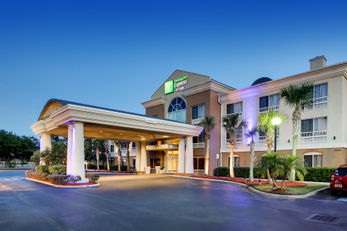 Holiday Inn Express Inn & Suites South