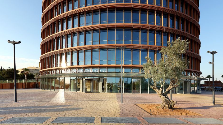 Eurostars Torre Sevilla Exterior