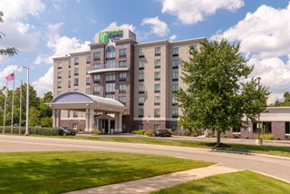 Holiday Inn Express & Suites Columbus