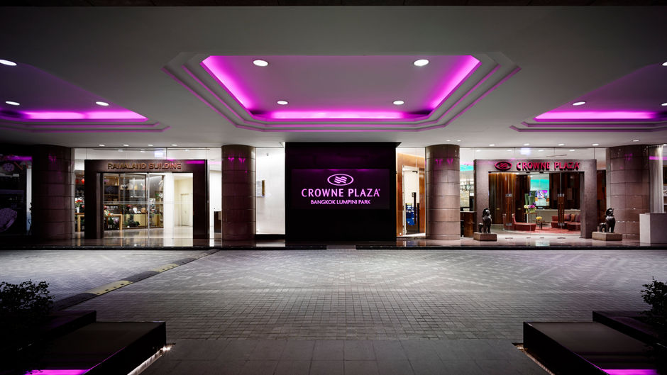 Crowne Plaza Bangkok Lumpini Park Exterior