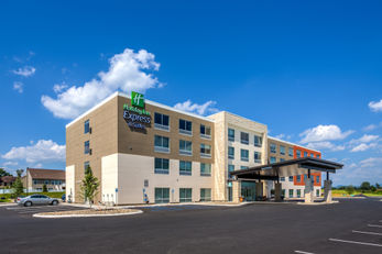 Holiday Inn Express & Stes Reedsville
