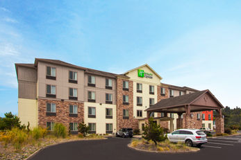 Holiday Inn Express Hotel & Suites
