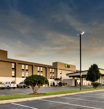 Holiday Inn Express Horse Cave
