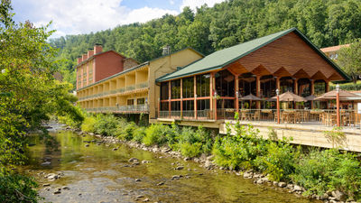 River Terrace Resort & Convention Center