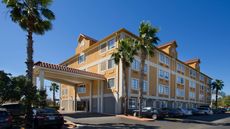 Holiday Inn Express Downtown Market Area