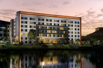 AC Hotel San Francisco Arpt/Oyster Point