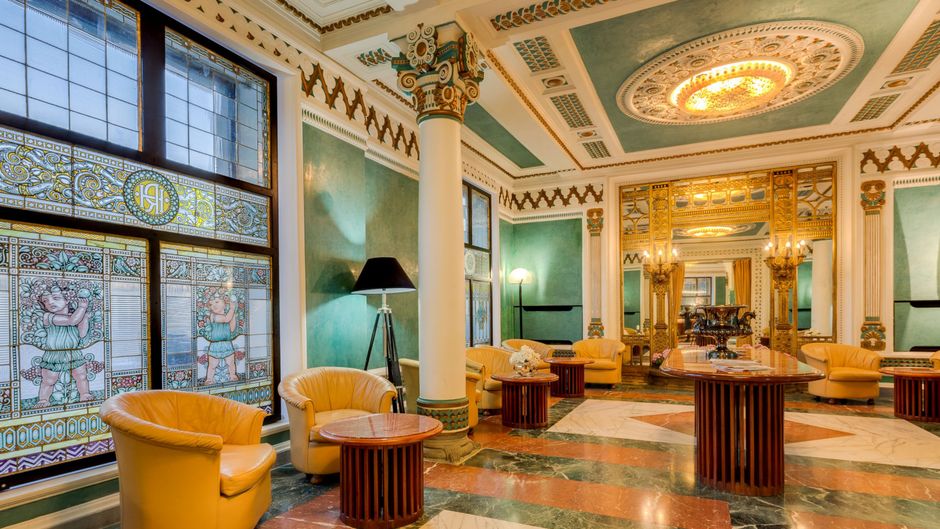 Hotel Roma Lobby