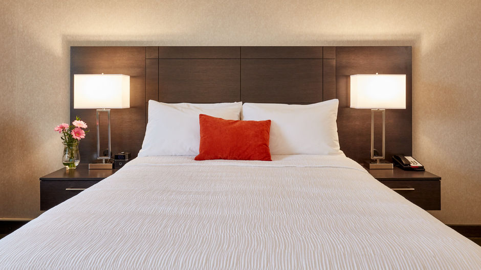 Travelway Inn Room