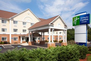 Holiday Inn Express Hotel & Suites
