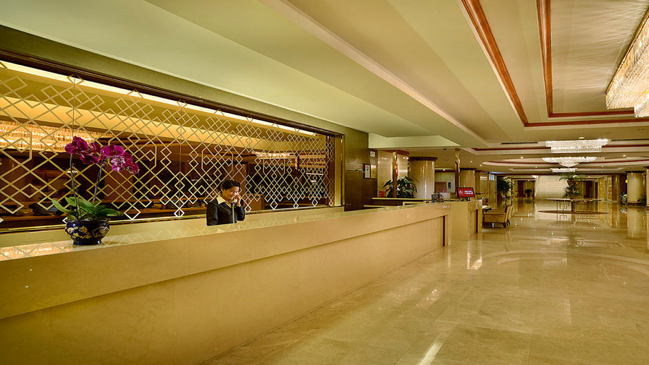 Crowne Plaza Ordos Lobby