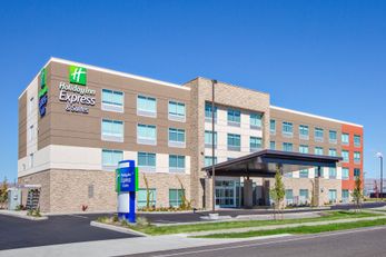 Holiday Inn Express & Suites Union Gap