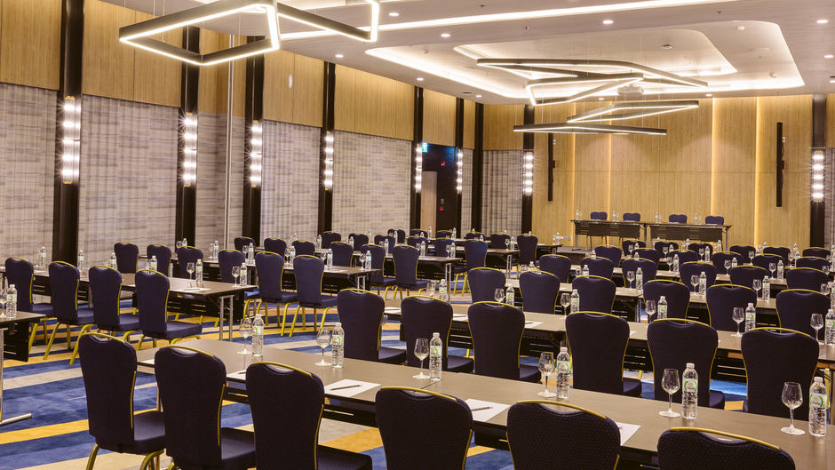 Modena by Fraser Buriram Room