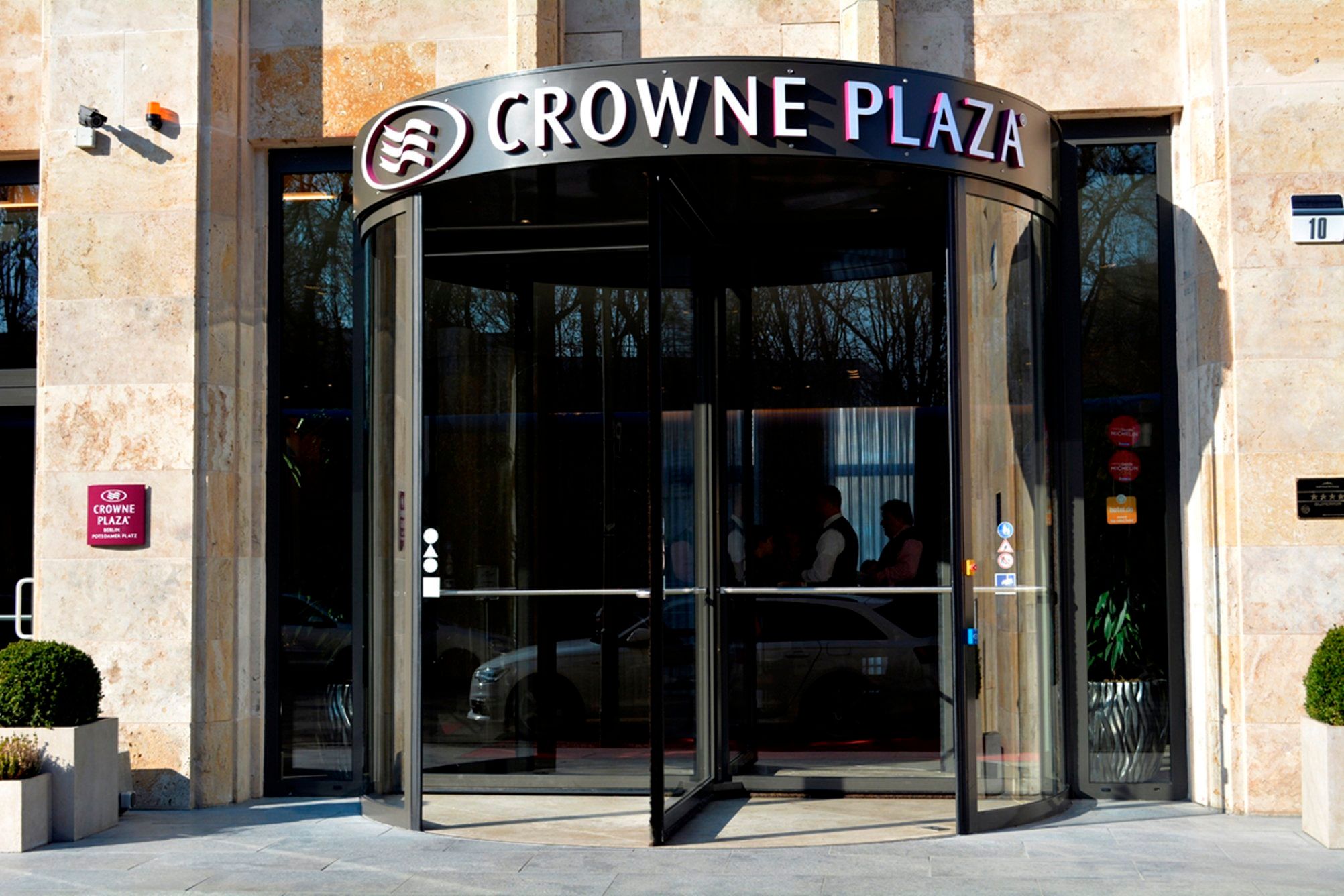 Crowne Plaza Hotel | Norcross, GA - Official Website