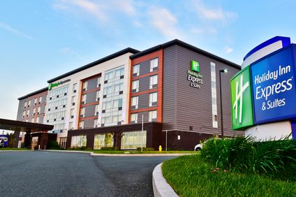 Holiday Inn Express/Suites St Johns Arpt