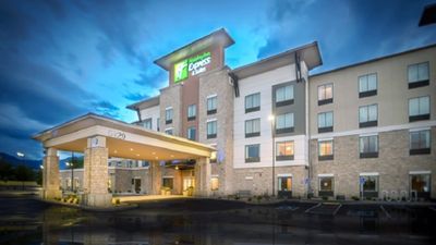 Holiday Inn Express & Stes Murray