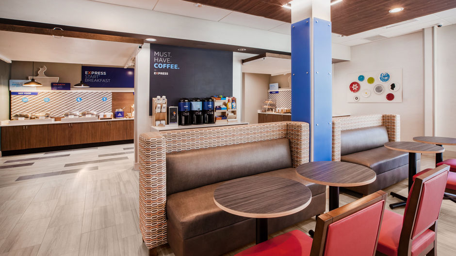 Holiday Inn Express & Stes N Battleford Restaurant