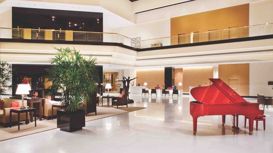 The Oberoi Mumbai Lobby