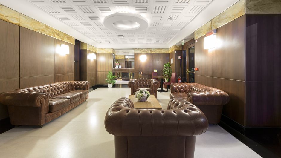 Naples Hotel Lobby