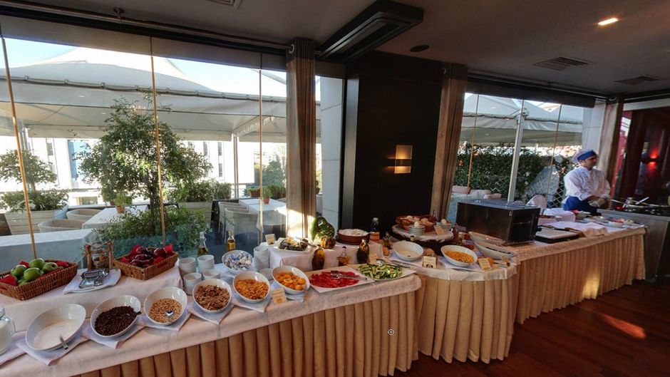 Tirana International Hotel & Conf Center Restaurant