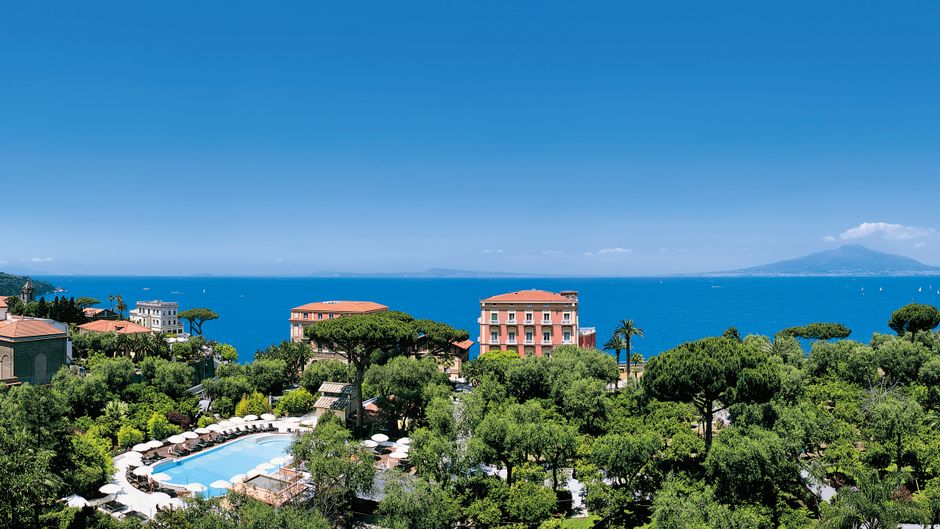 Grand Hotel Excelsior Vittoria Exterior