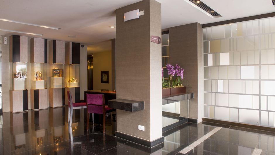 Arawi Lima Miraflores Lobby