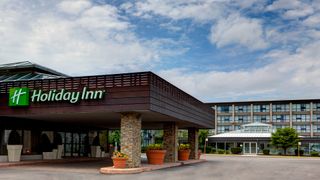 Holiday Inn Toronto Airport Hotel