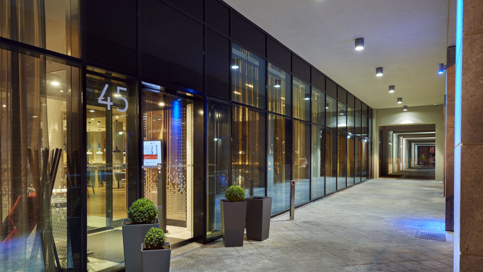 Holiday Inn Express-Alexanderplatz Exterior